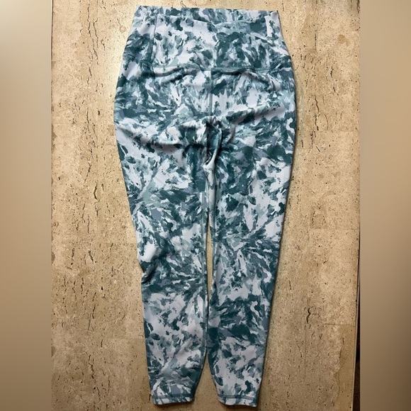 Gaiam Crossover Blue Abstract Print Leggings Size Medium - Picture 2 of 5